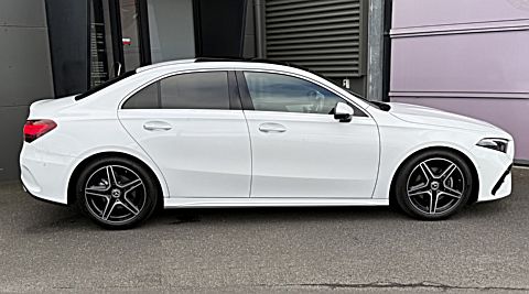 A 200 Sedan