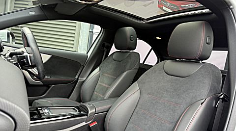 A 200 Sedan